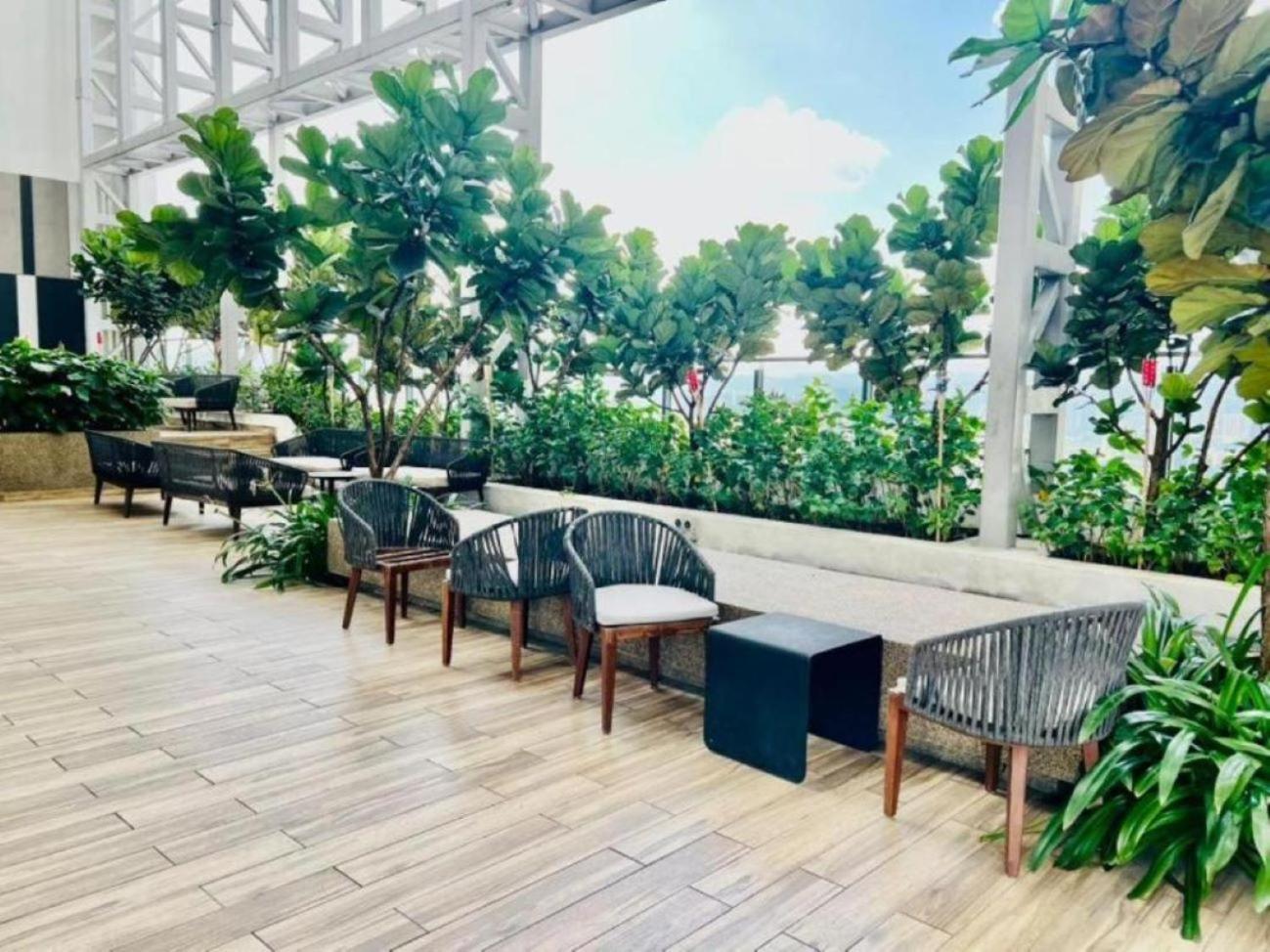 דירות קואלה לומפור The Luxe Colony Klcc By Sky Pool מראה חיצוני תמונה