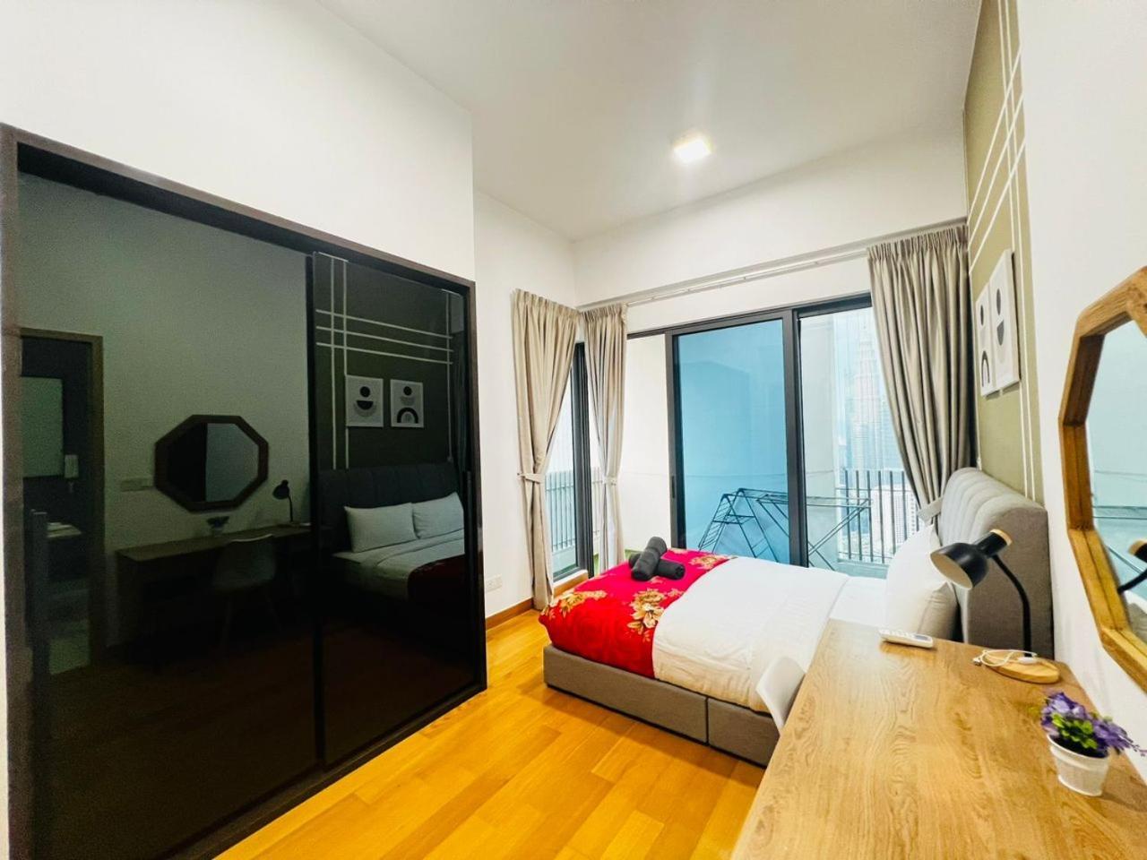 דירות קואלה לומפור The Luxe Colony Klcc By Sky Pool מראה חיצוני תמונה