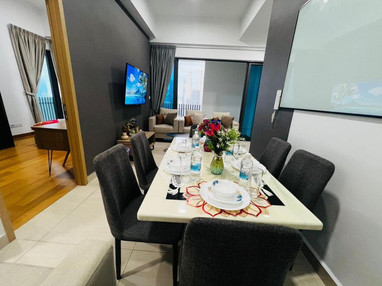 דירות קואלה לומפור The Luxe Colony Klcc By Sky Pool מראה חיצוני תמונה