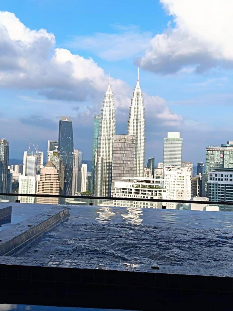 דירות קואלה לומפור The Luxe Colony Klcc By Sky Pool מראה חיצוני תמונה